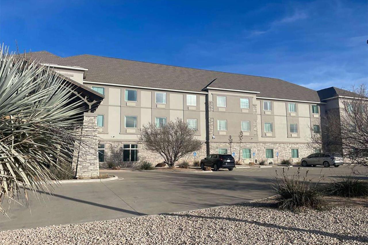 Baymont By Wyndham Andrews Tx Hotel Екстериор снимка